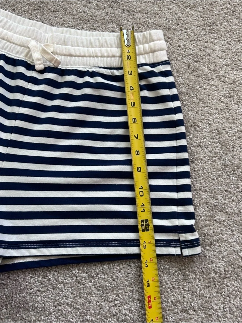 J. Crew Women’s Medium Striped Mariner Jersey Shorts Navy Blue White Drawstring - Picture 2 of 7